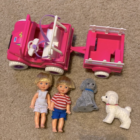 Vintage Barbie Power Wheels Fisher Price Pink Jeep Tommy Doll Twins + Dogs Wagon - Picture 11 of 15